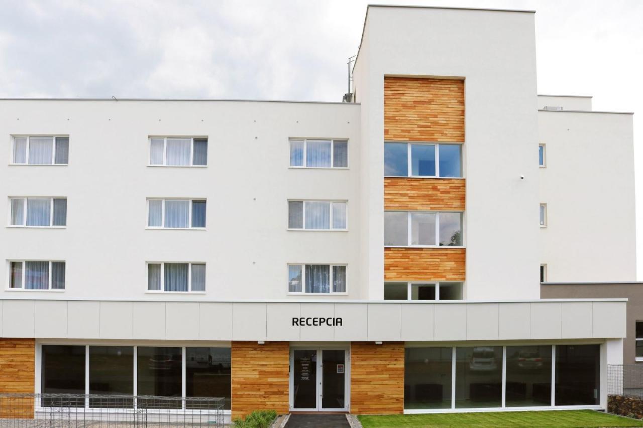 Residence Sirava *** Kaluža エクステリア 写真