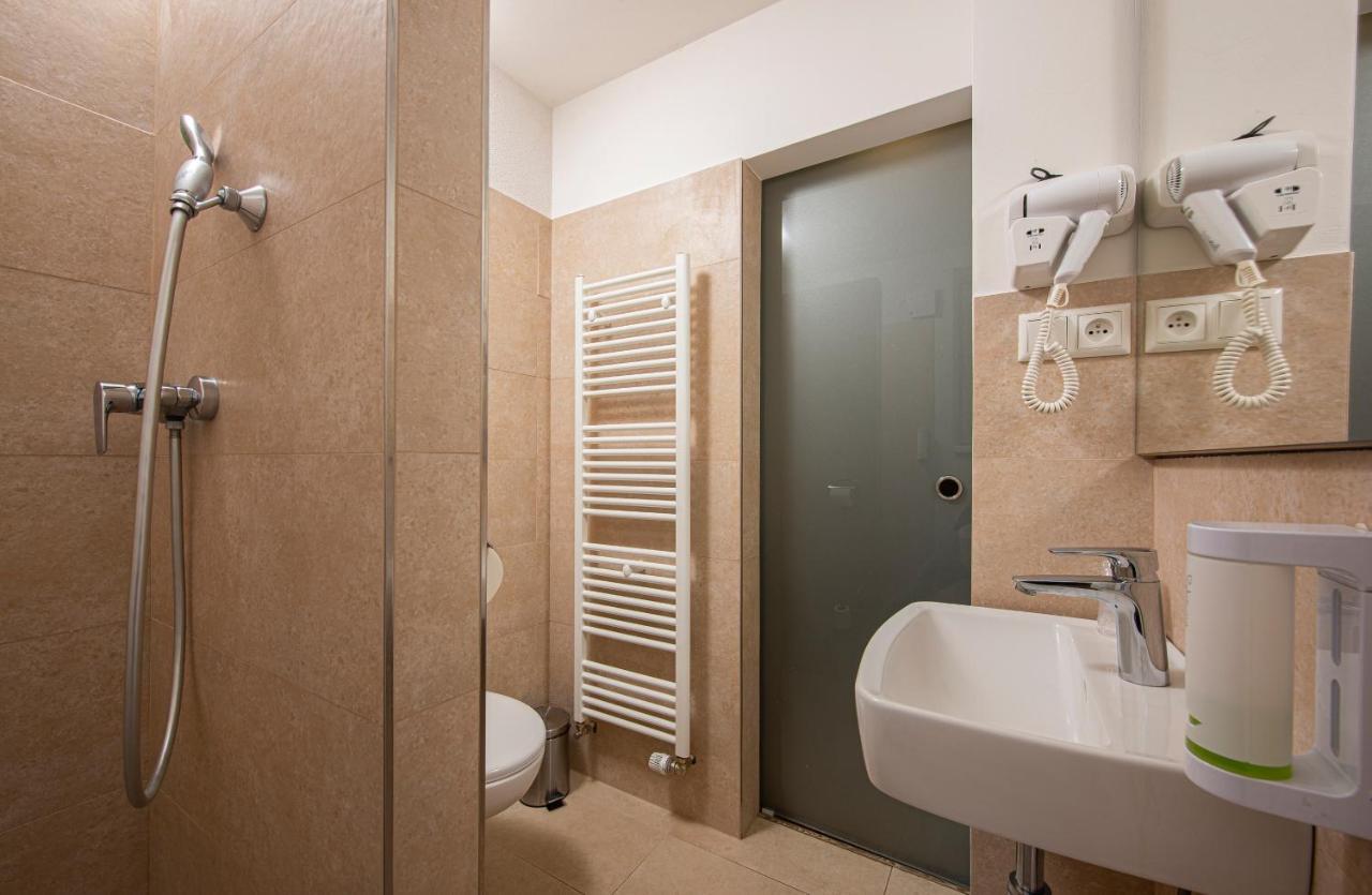 Residence Sirava *** Kaluža エクステリア 写真