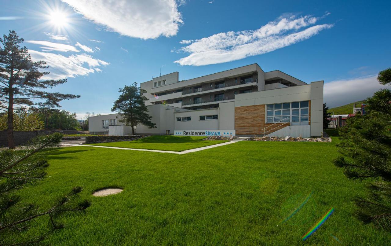 Residence Sirava *** Kaluža エクステリア 写真